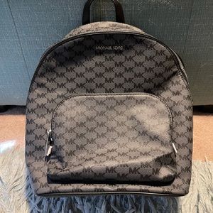 NWT Michael kors